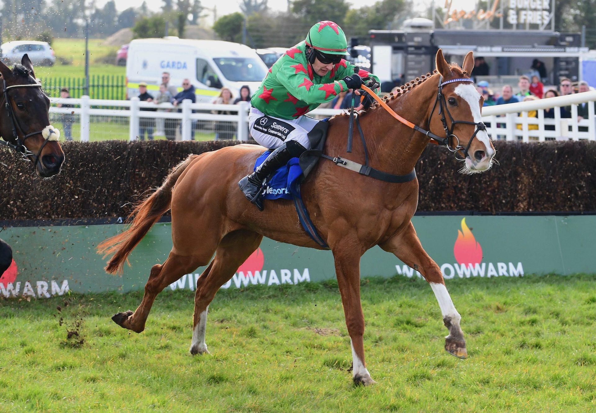 Captains Nephew (Mahler) Wins The Listed Novice Handicap Chase At Fairyhouse