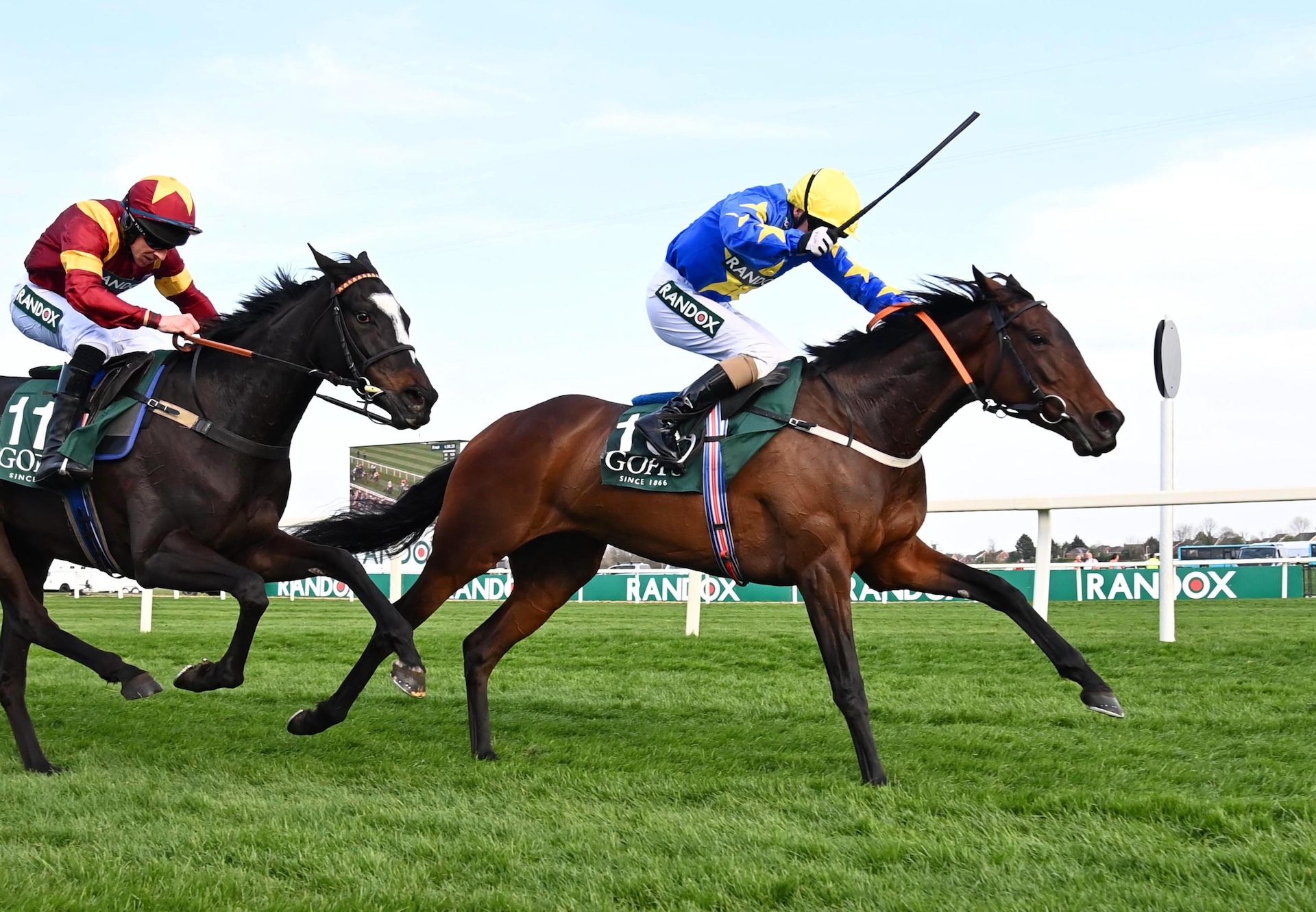 Seo Linn (Order of St George) Wins The Grade 2 Mares Bumper At Aintree