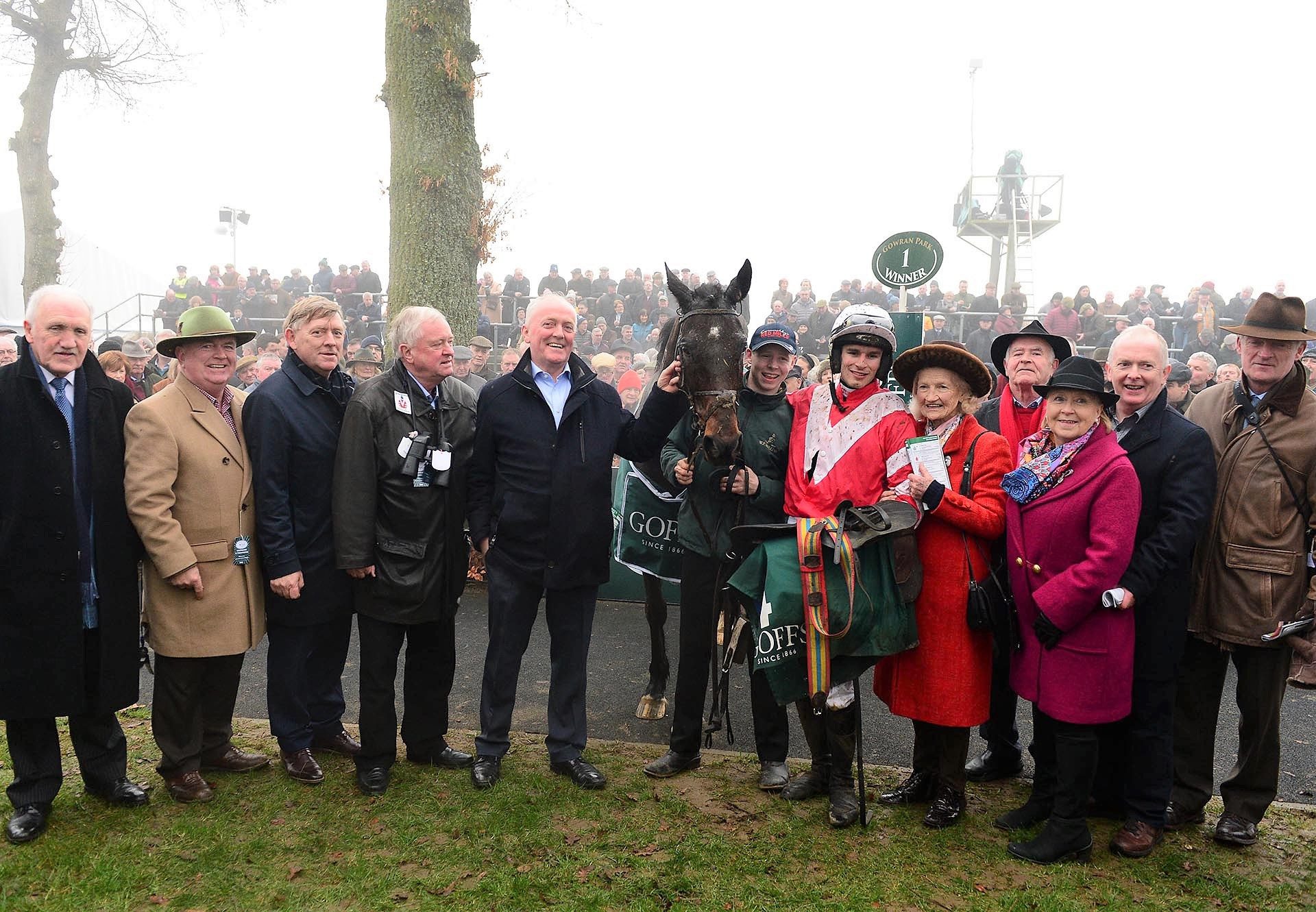 Total Recall (Westerner) winning the Grade A Thyestes Handicap Chase at Gowran Park