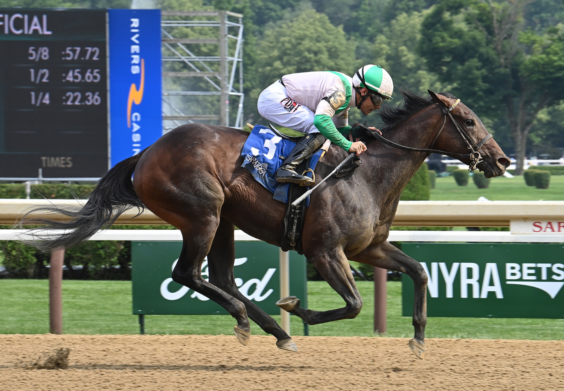Saturday Flirt (Mendelssohn) Wins The Soaring Softly