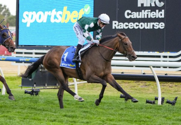 Deny Knowledge (Pride Of Dubai) Victoria Gold Cup 750