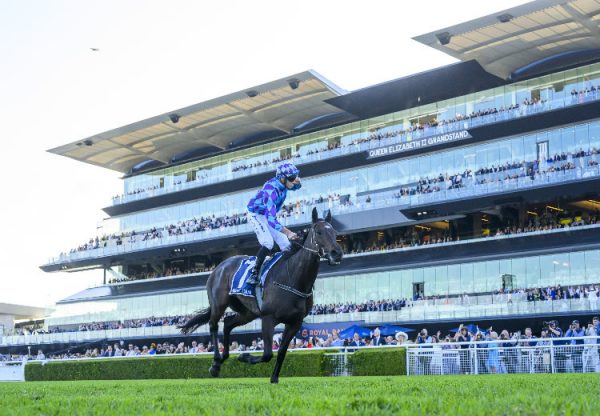 Pride Of Jenni (Pride of Dubai) QE II